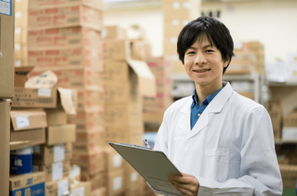 【医薬品卸の薬剤師の好待遇求人はどこで探す?】未経験OK,年収600万以上,17時退社残業なし,土日祝休み,年休120日以上など希望の職場が見つかる!